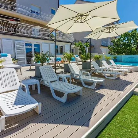 Fuer 5 Personen Ca 90 Qm In Crikvenica, Kvarner Bucht Und Umgebung 아파트 크리크베니카